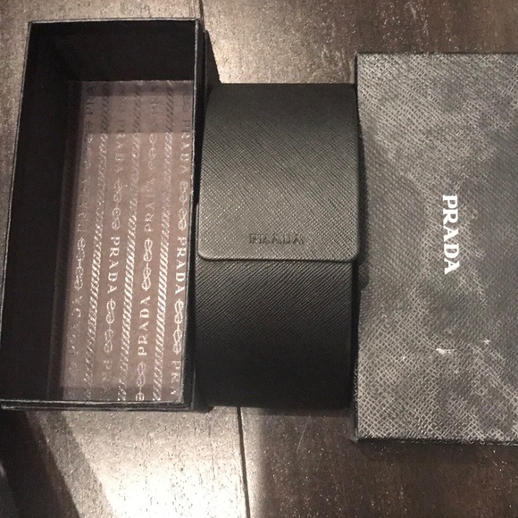 Sunglasses - Picture 7 of 7